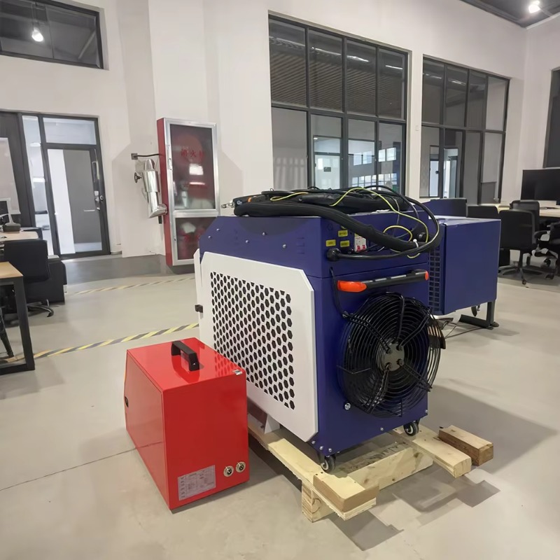 大型産業用ポータブル3-in-1ファイバーレーザー溶接機、新 - Industrial Laser Brands のレビューと価格