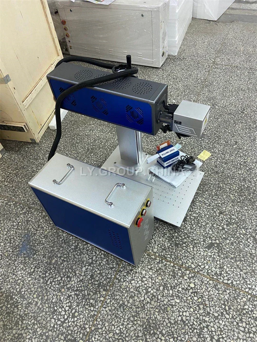 BJJCZ DAVI 40W Co2レーザーマーキングマシン - Rotary Axis Laser Engraver のレビューと価格