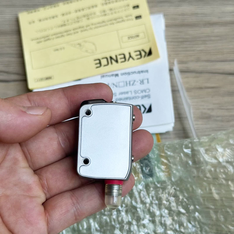 LR-ZH500CN 新品純正 KEYENCE レーザーセン - Industrial Laser Brands のレビューと価格